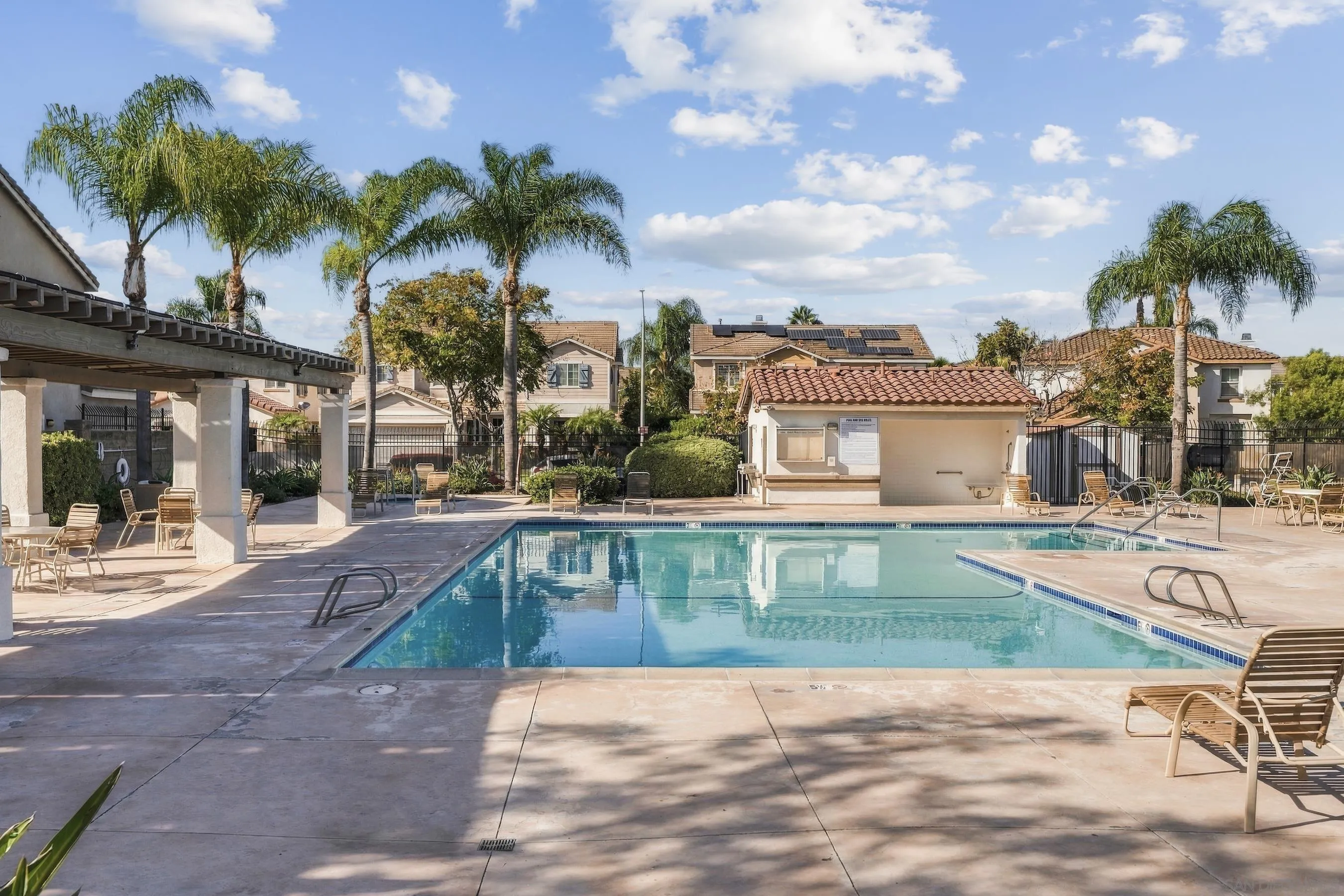 332 Monte Vista