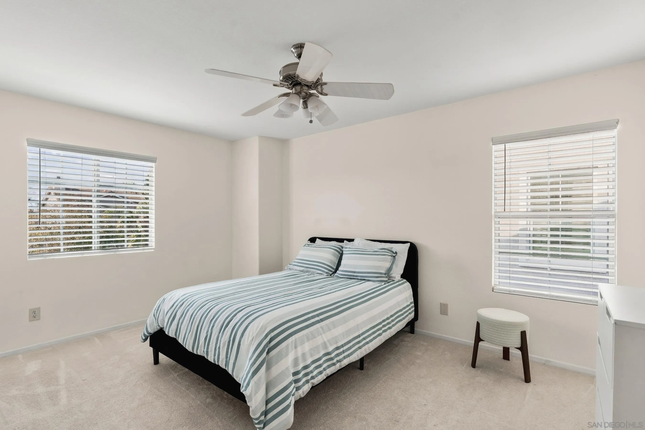 332 Monte Vista