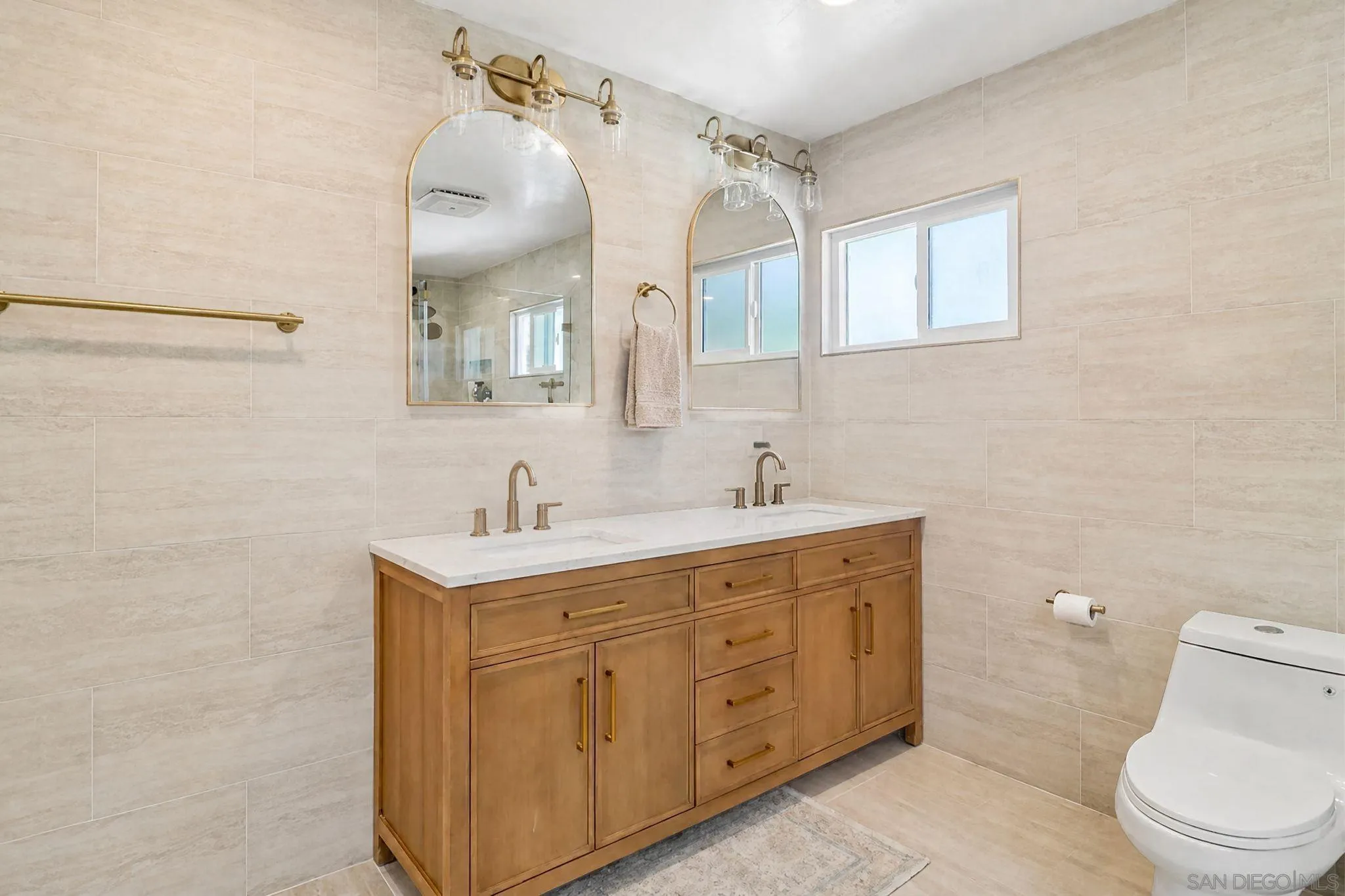 1334 Ridgeview Way