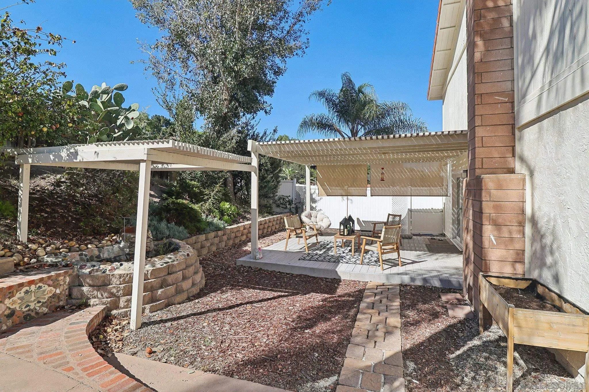 1334 Ridgeview Way