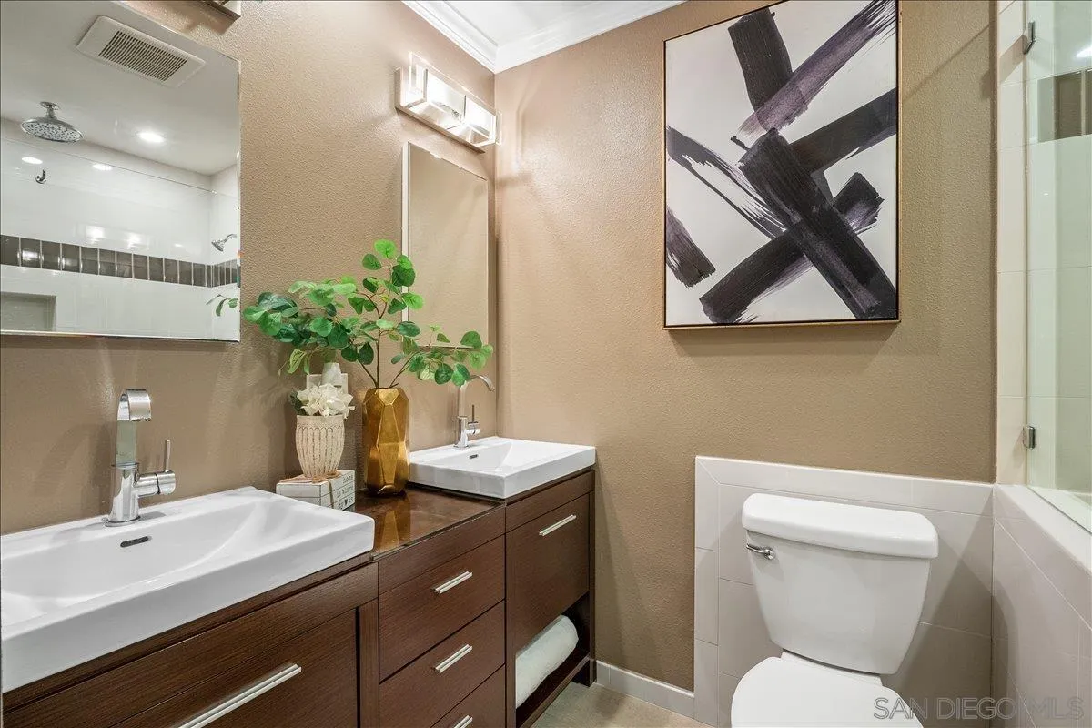 6927 Amherst St Unit 8