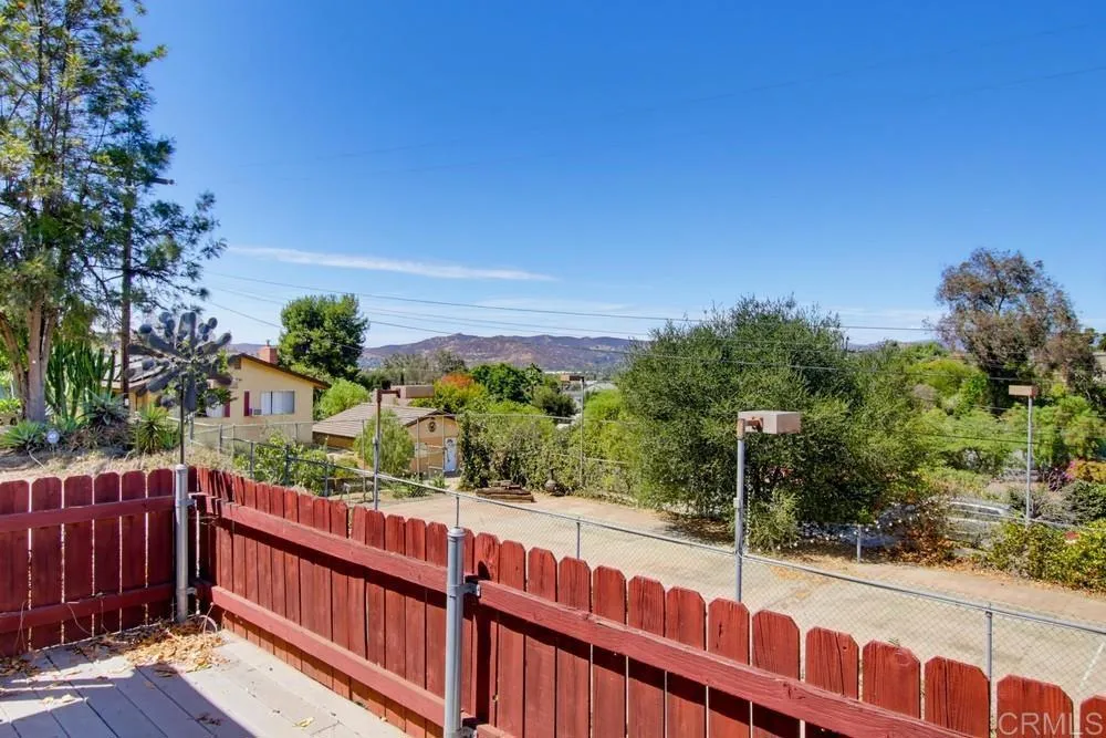 12435 Rockcrest Road