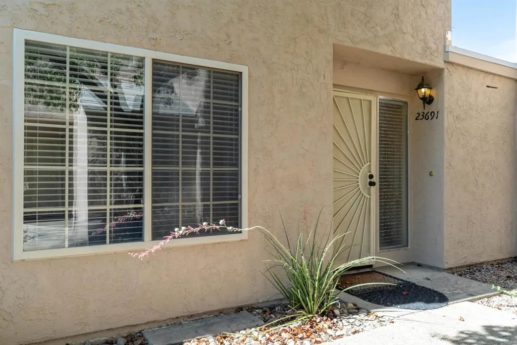 23691 Country Villa Rd
