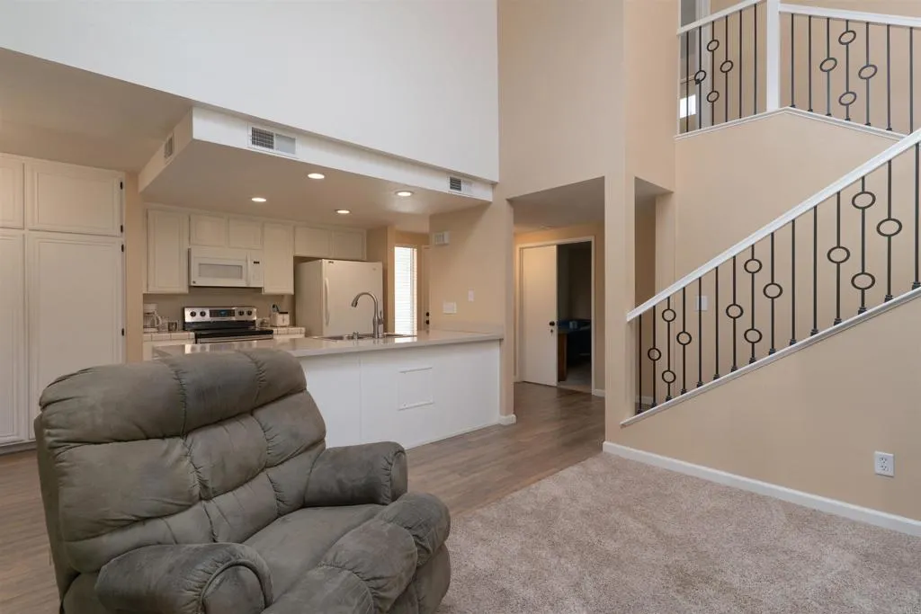 23691 Country Villa Rd