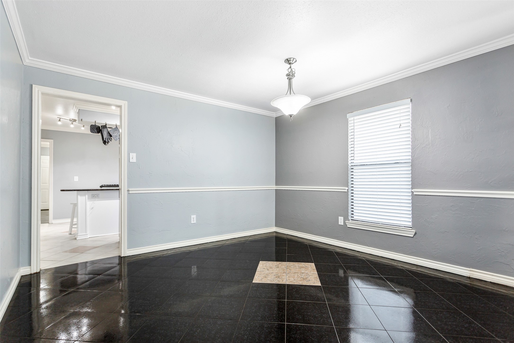 619 Oakland Drive