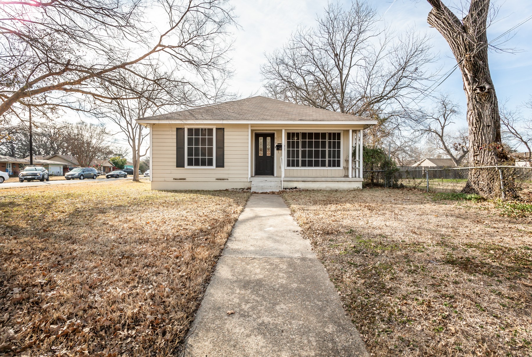 619 Oakland Drive