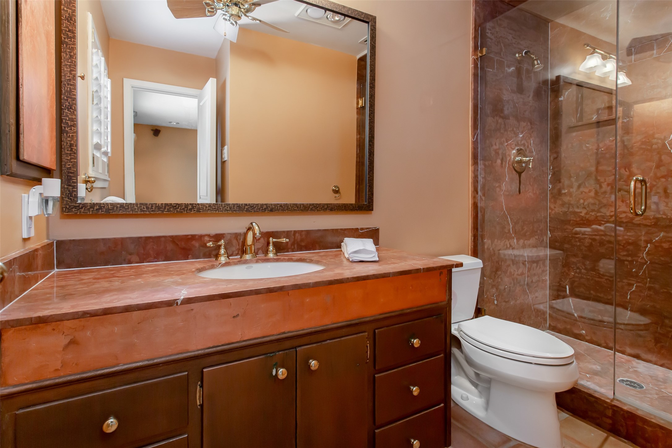 3501 Esplendor Avenue