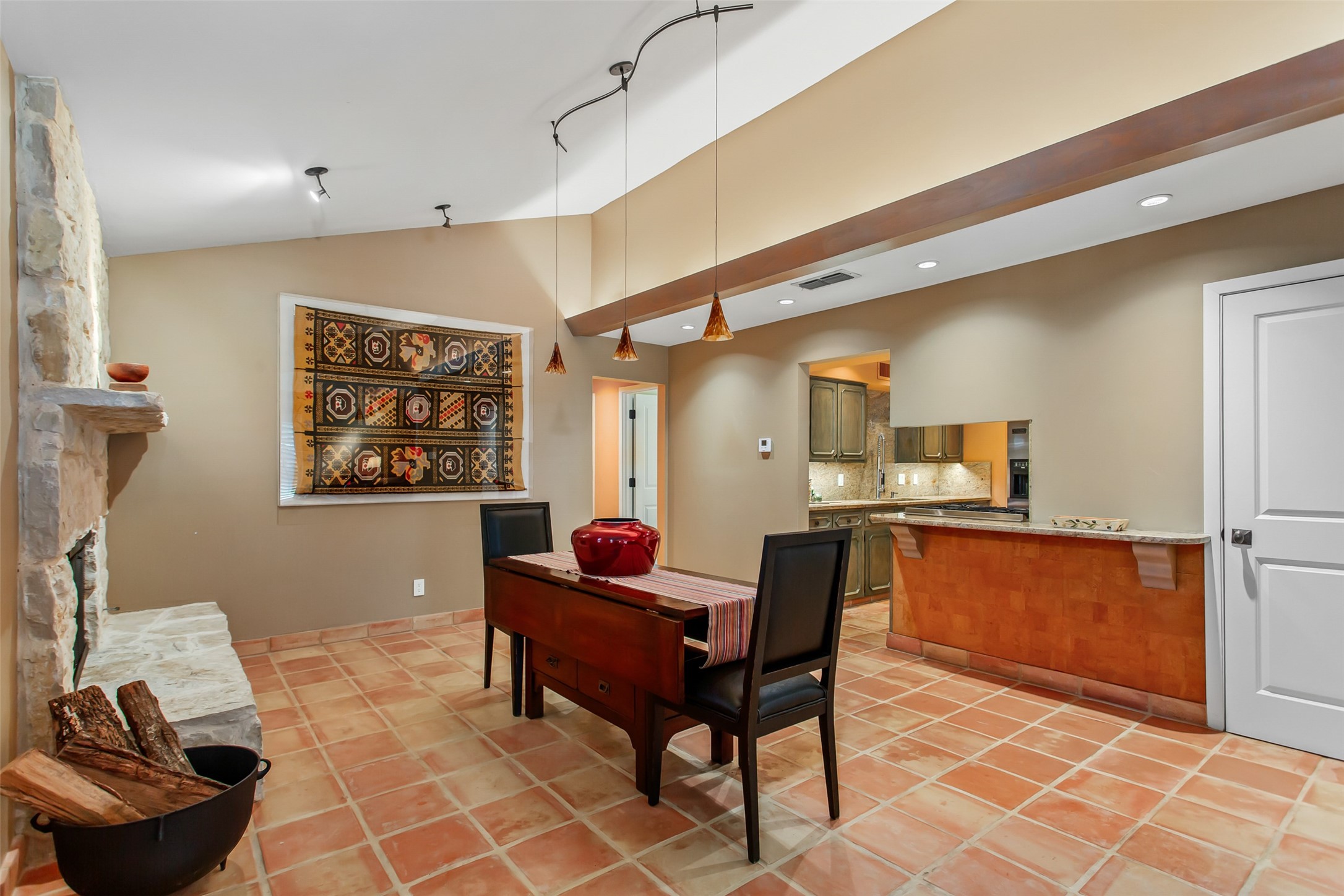 3501 Esplendor Avenue