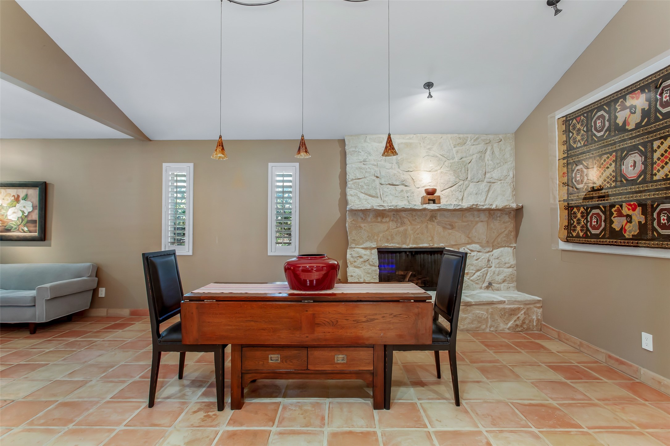 3501 Esplendor Avenue