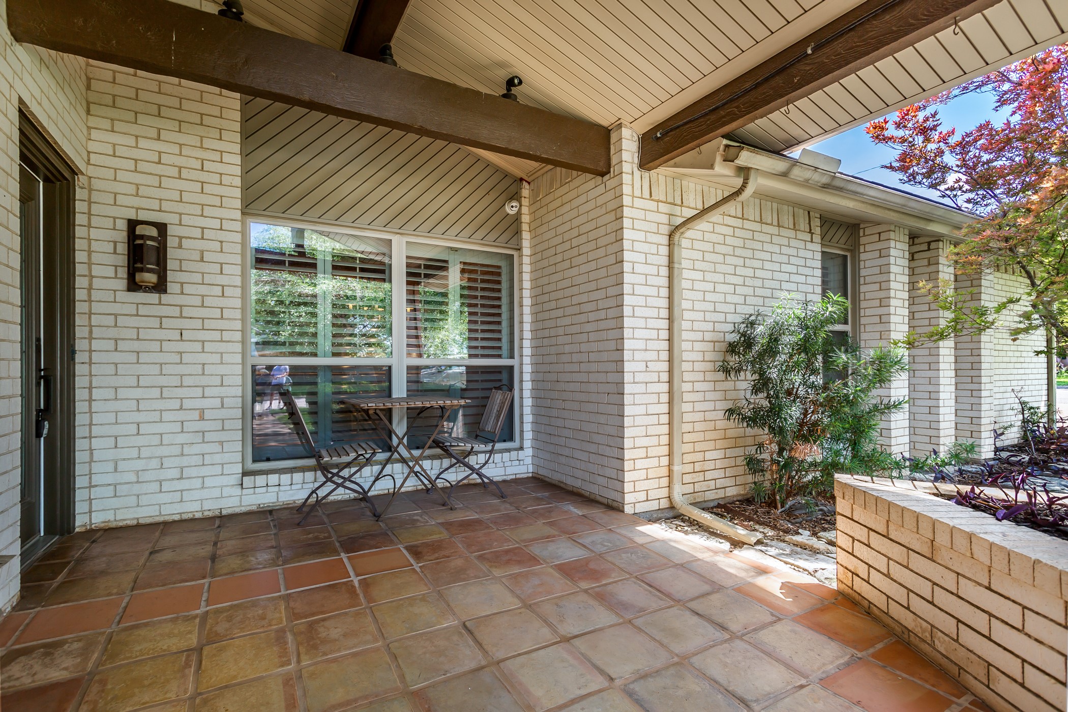 3501 Esplendor Avenue