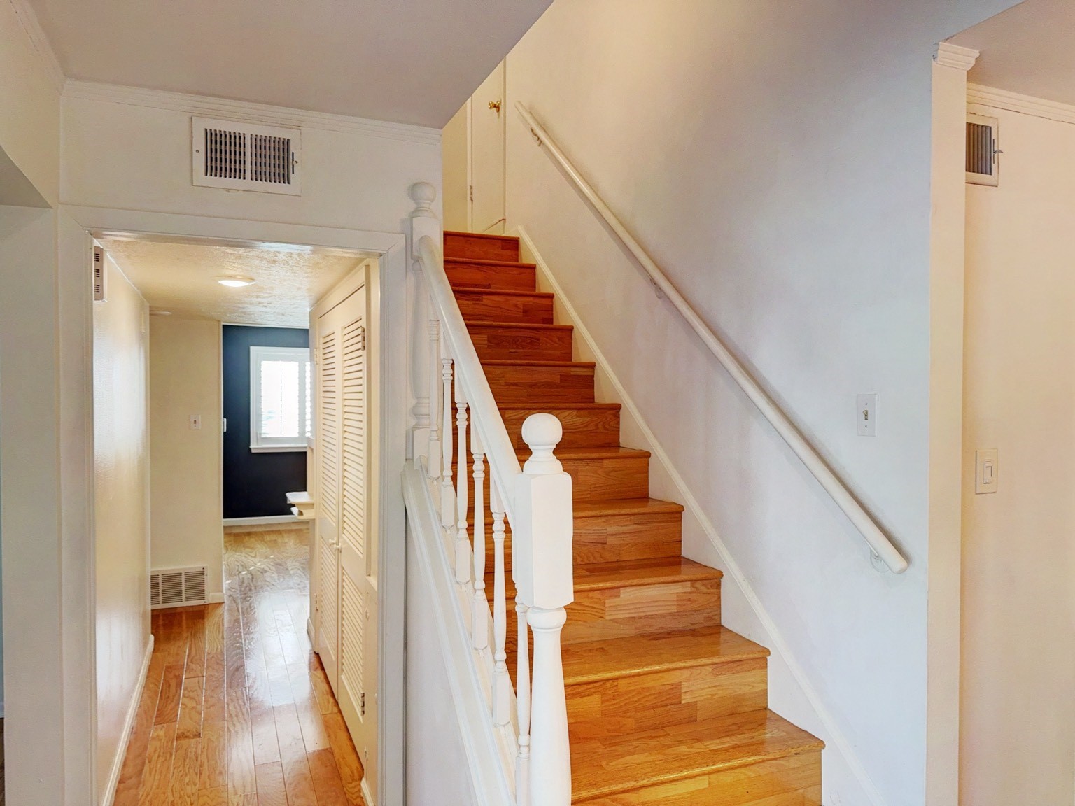 1122 W Northgate Drive
