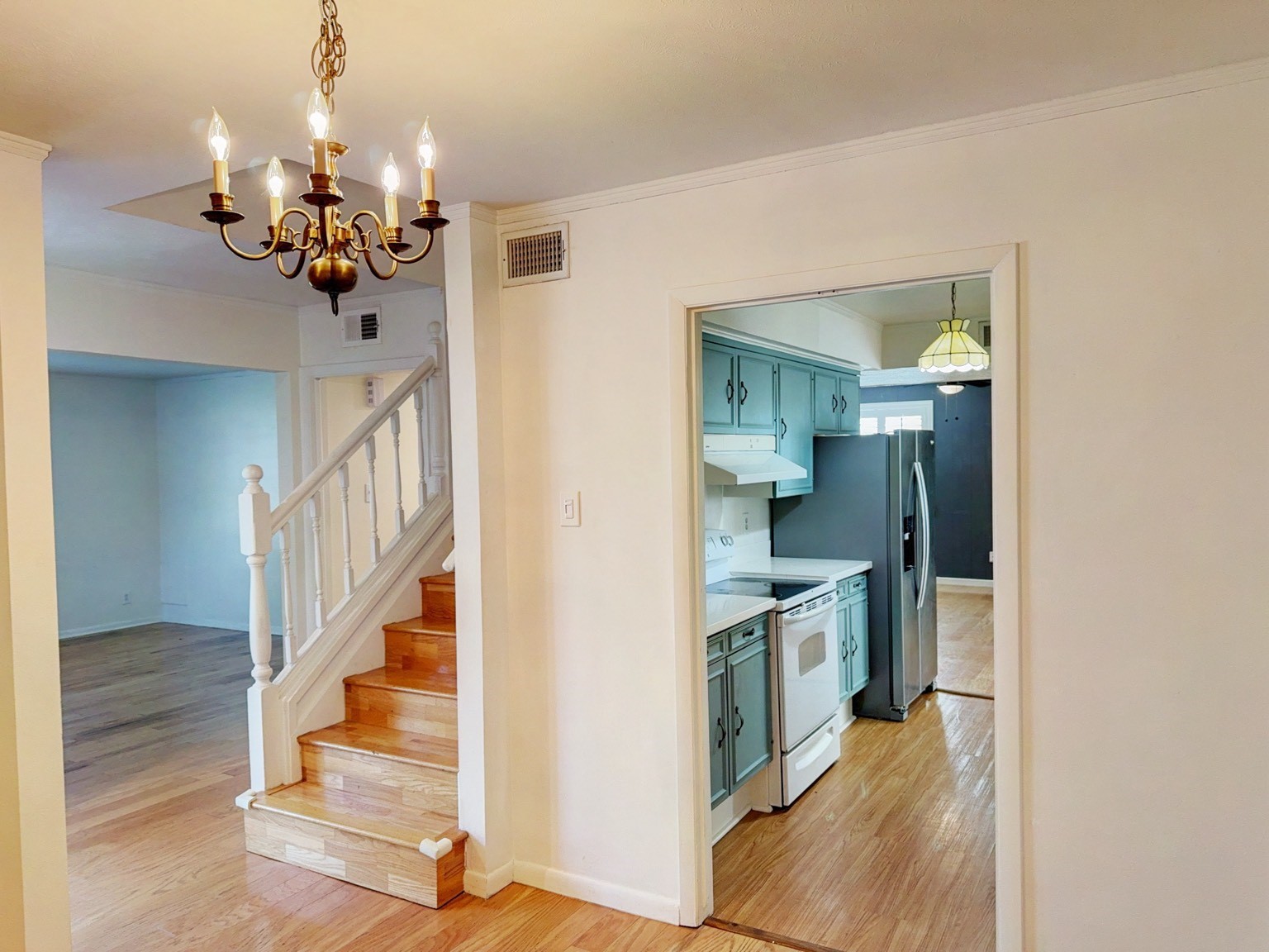 1122 W Northgate Drive