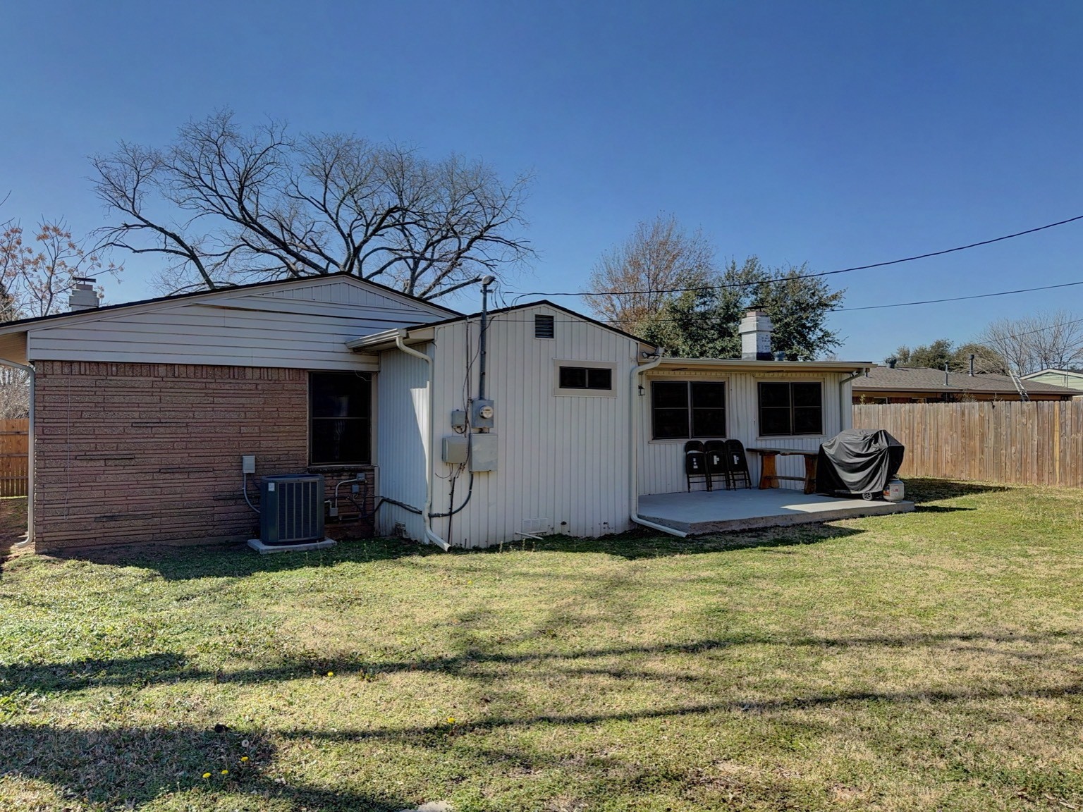 2404 William Brewster Drive