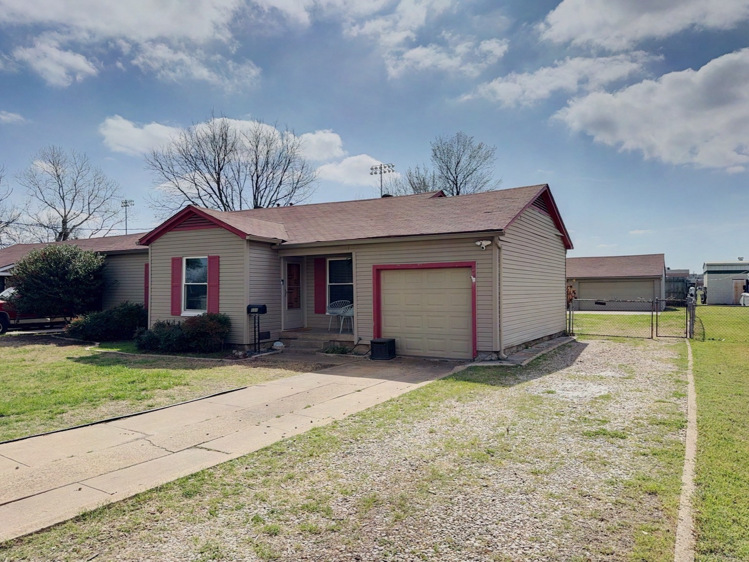 634 Oak Ridge Lane