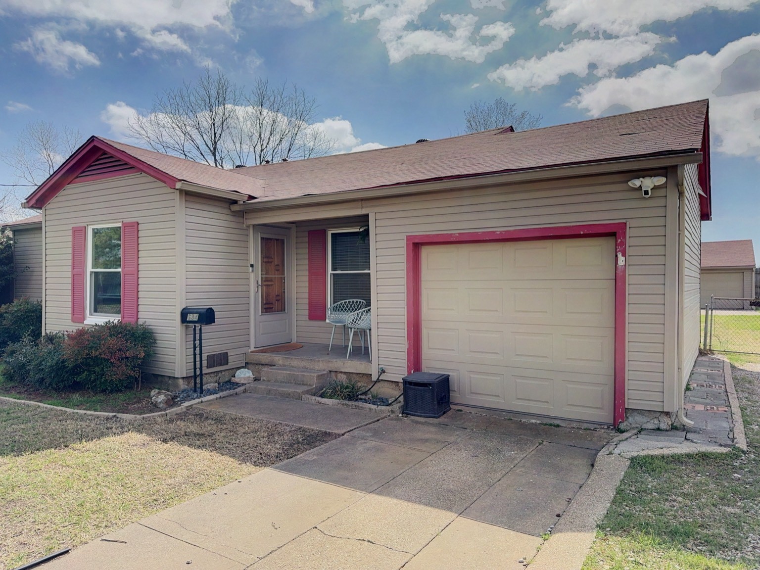 634 Oak Ridge Lane