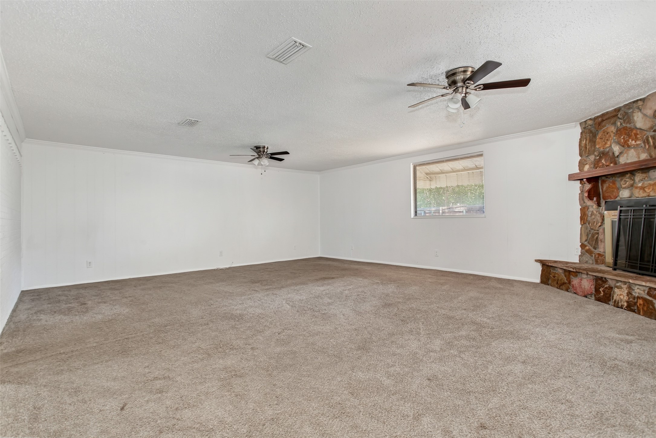 3009 W 11th Street