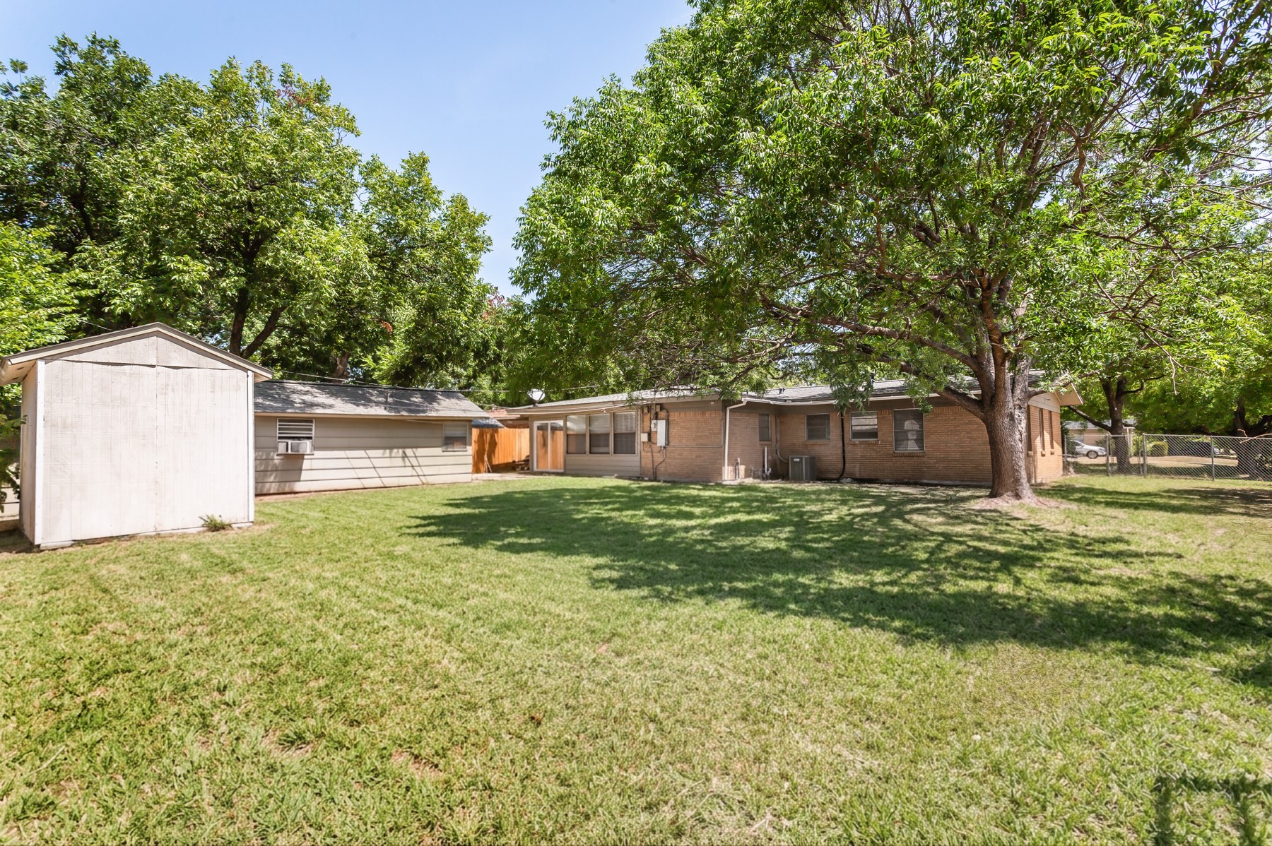 1203 Sunnybrook Drive
