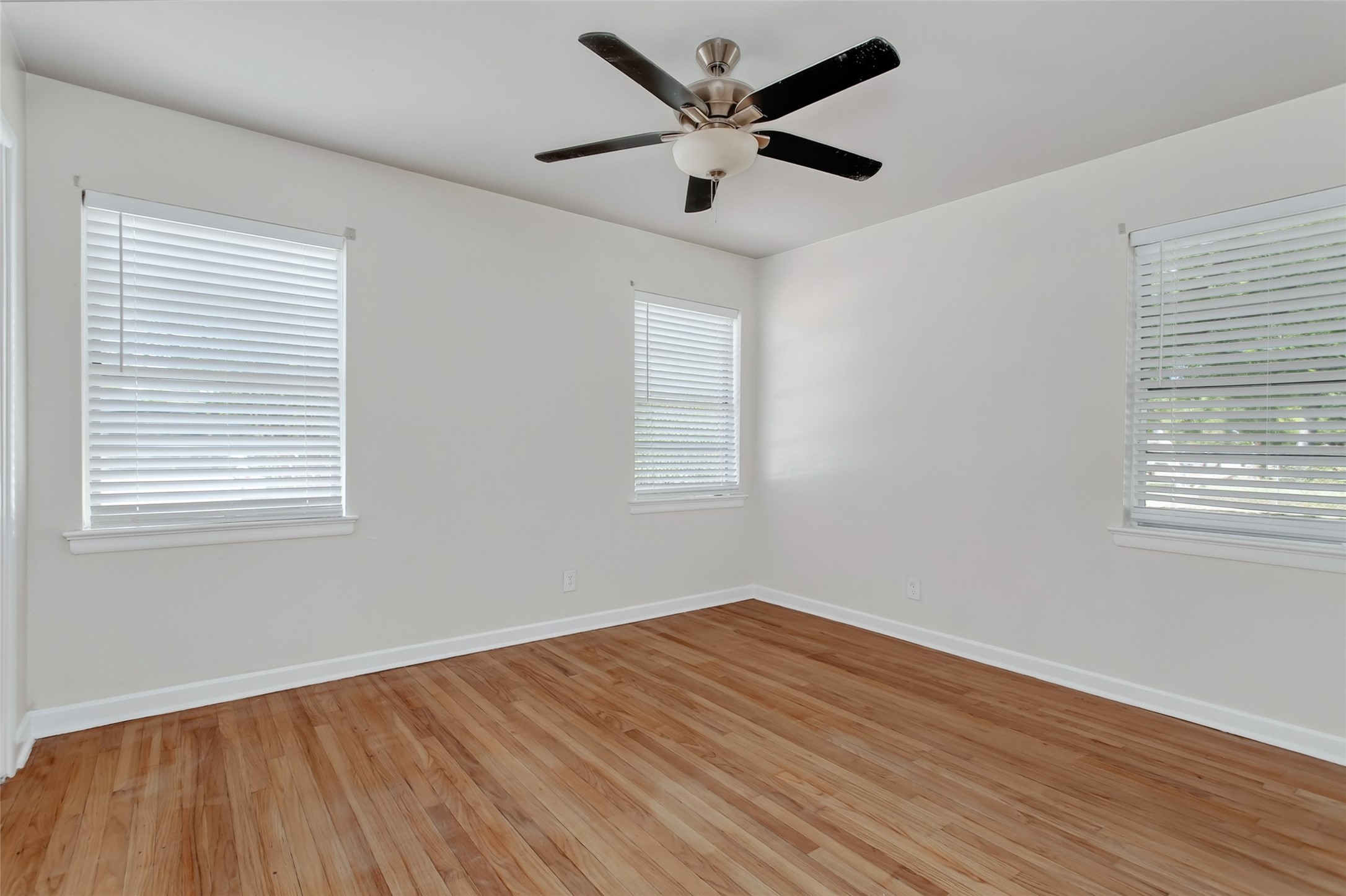 1203 Sunnybrook Drive