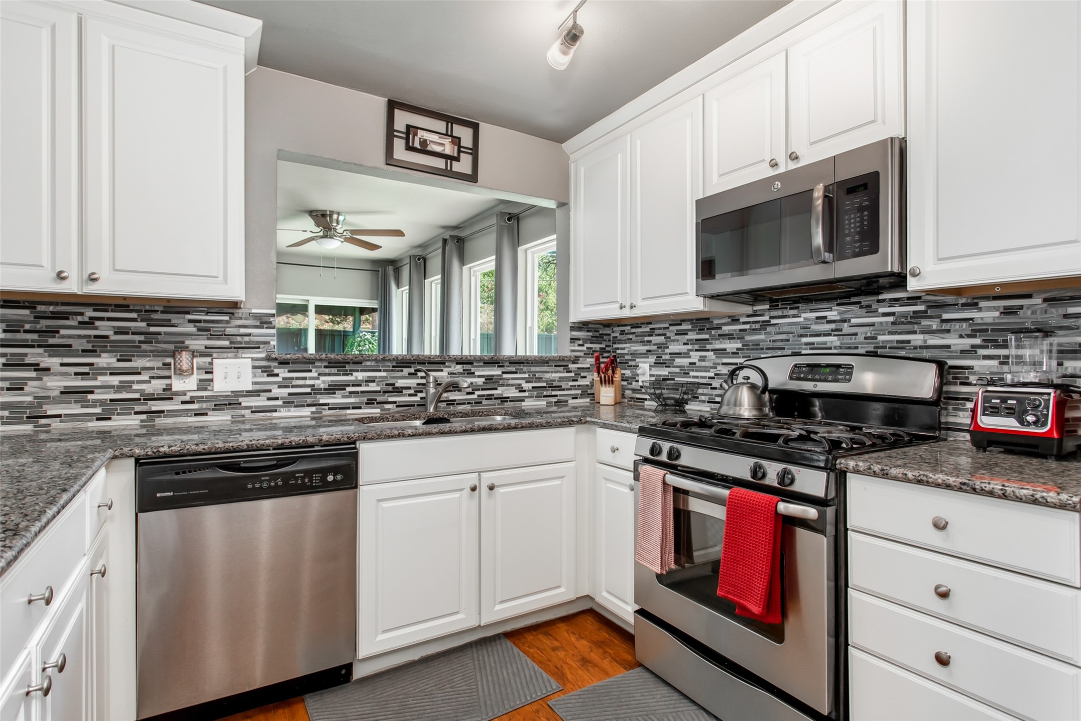 2600 Quail Valley