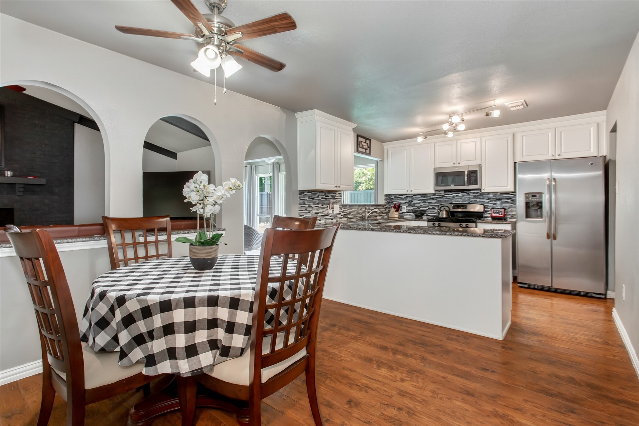 2600 Quail Valley