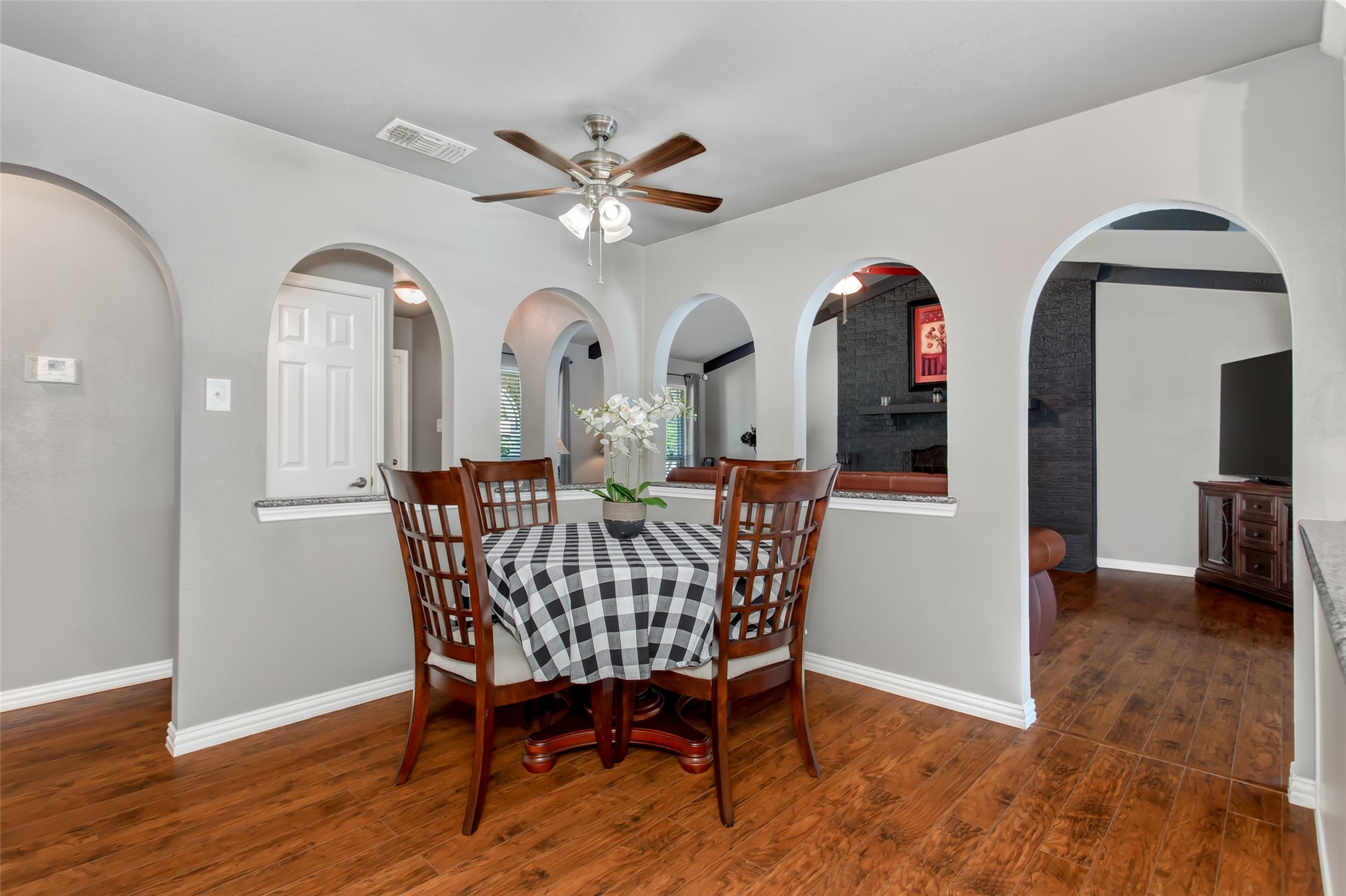 2600 Quail Valley