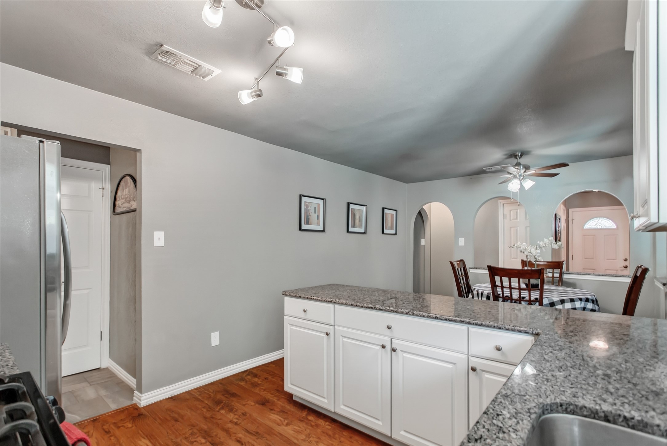 2600 Quail Valley