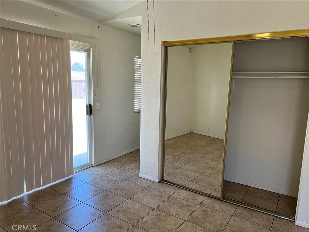 11812 Begonia Avenue