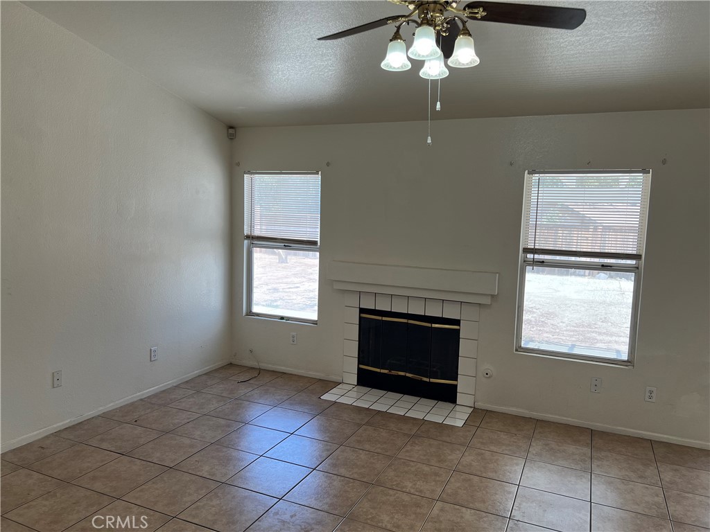 11812 Begonia Avenue