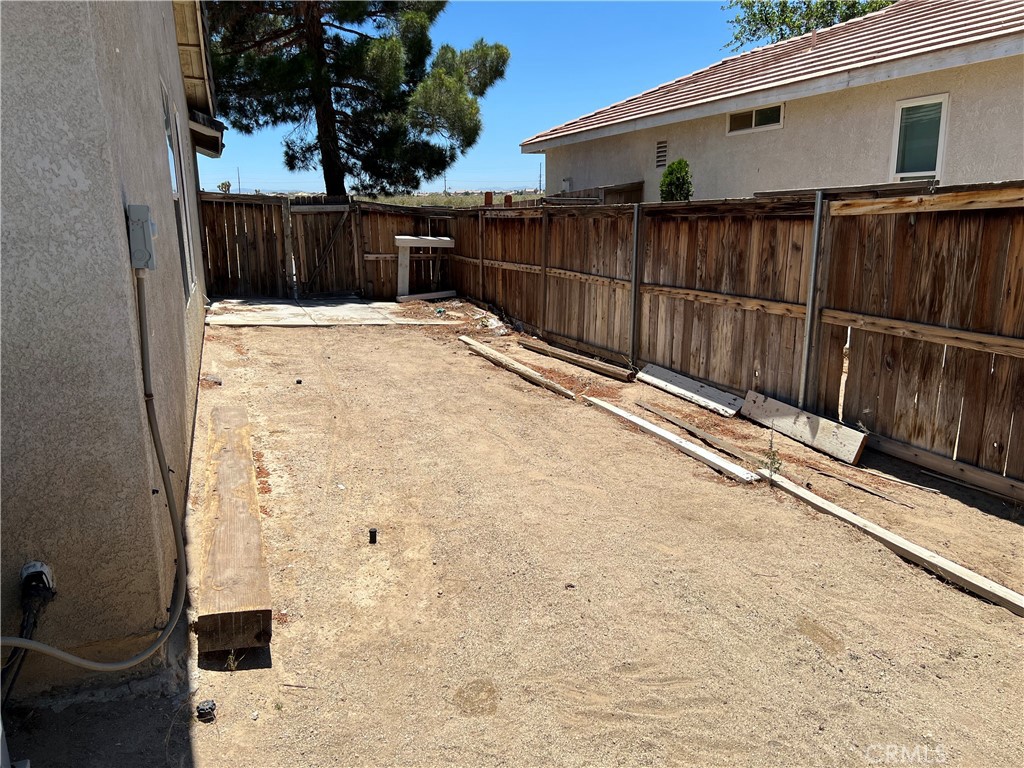 11812 Begonia Avenue