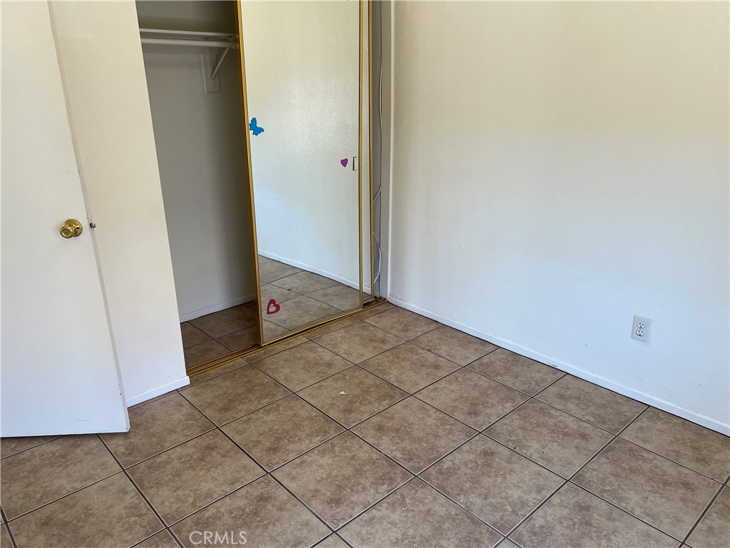 11812 Begonia Avenue