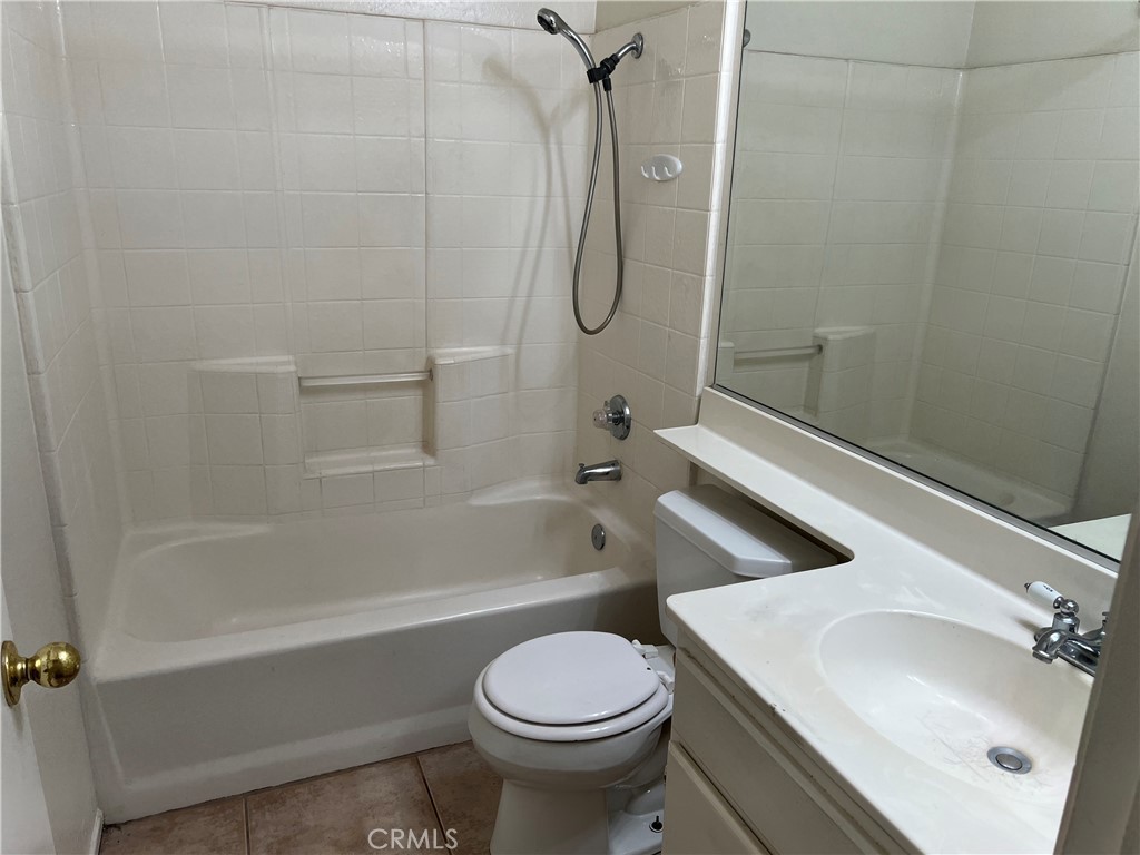 11812 Begonia Avenue