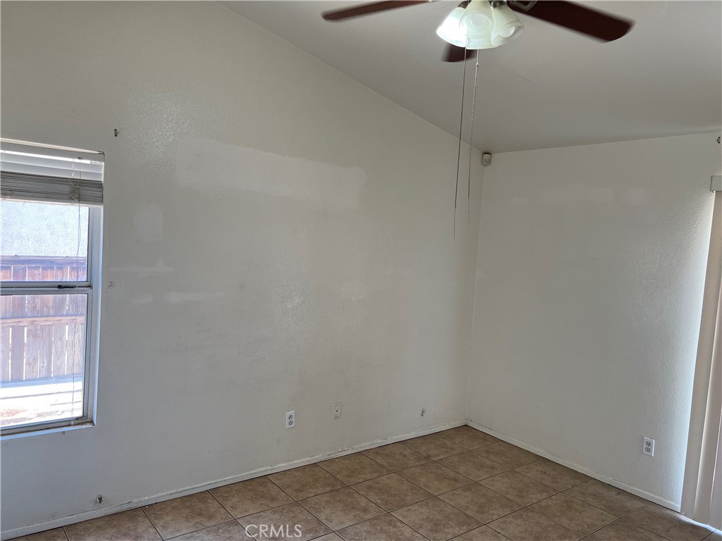 11812 Begonia Avenue