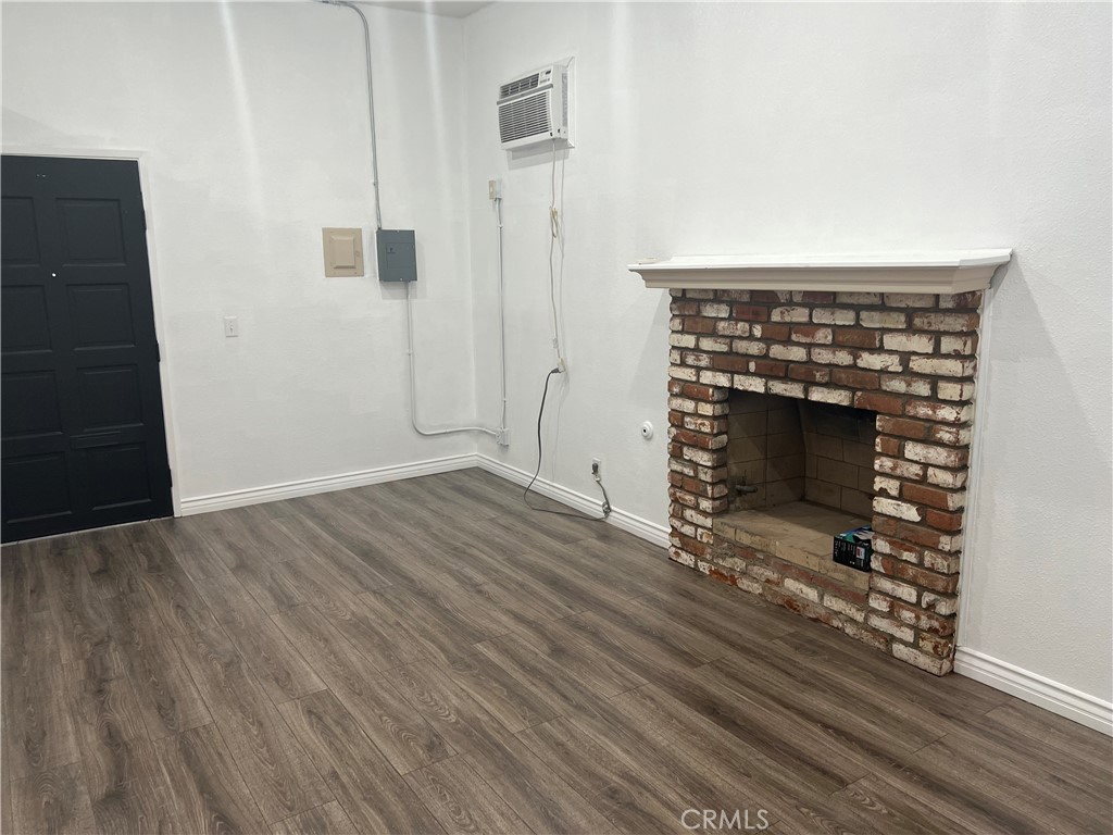 1051 N Citrus Avenue