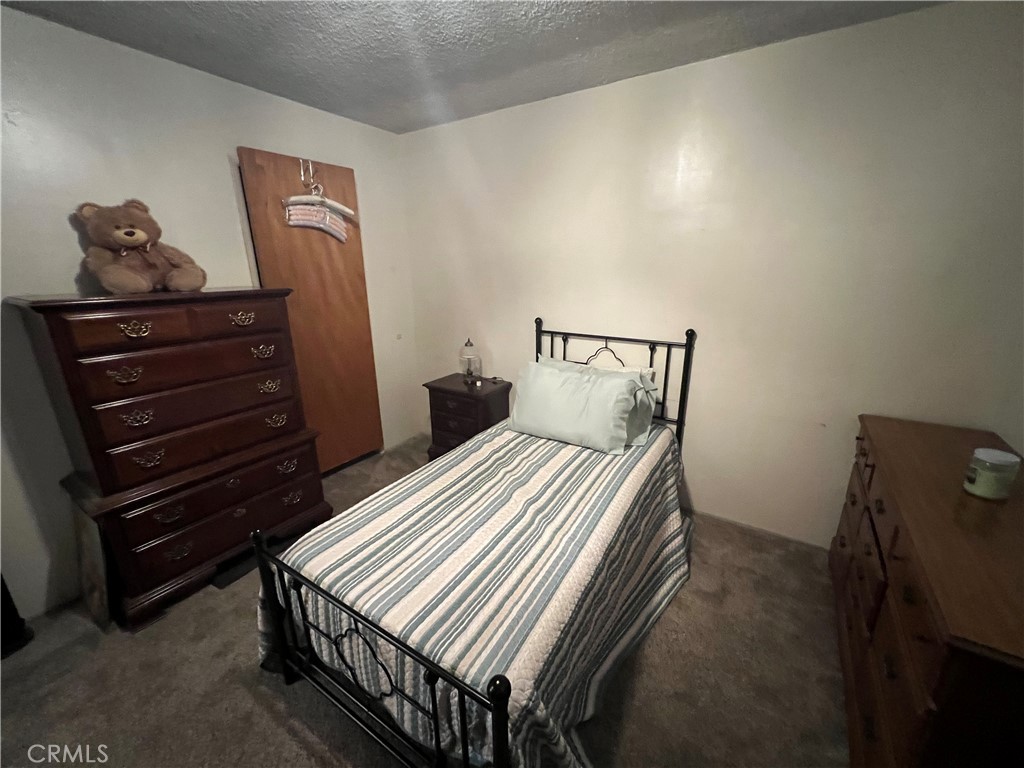 225 W Franklin Avenue