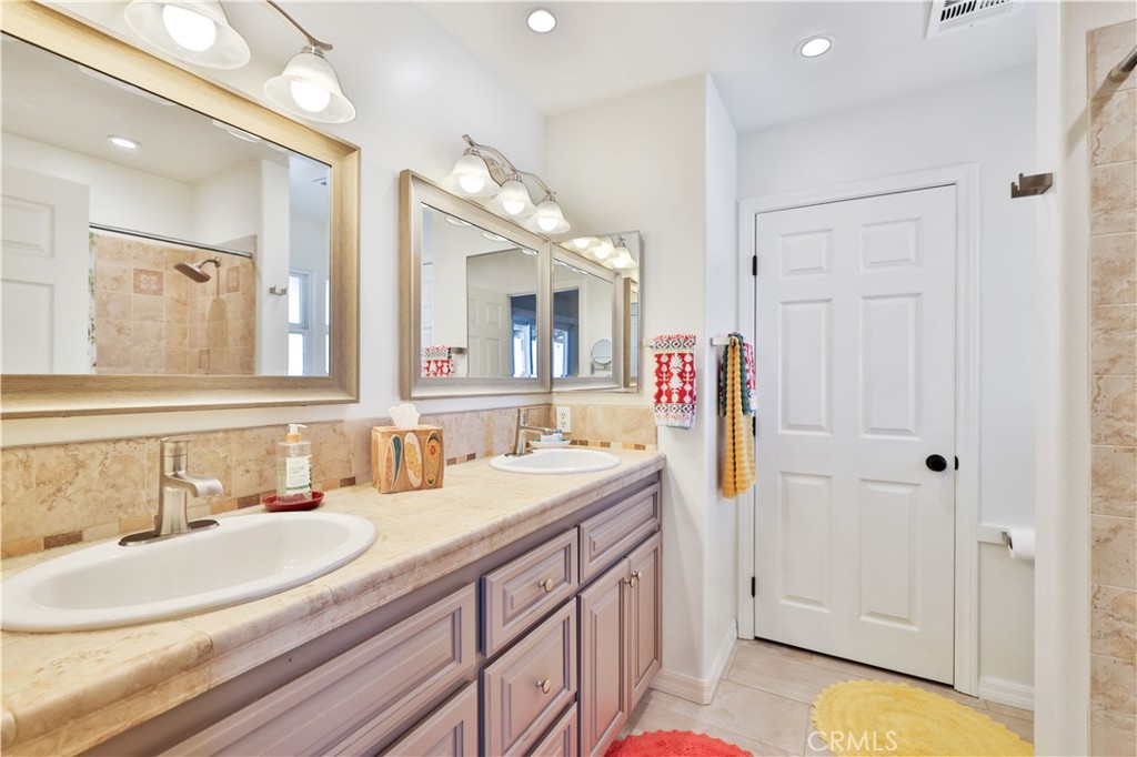 12846 Glen View Court