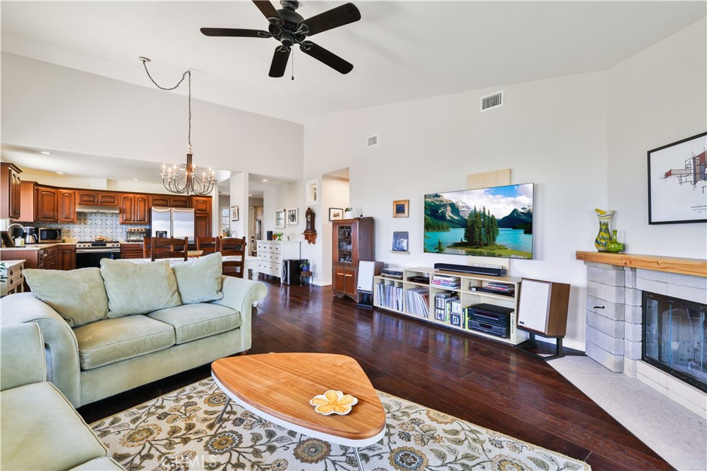 12846 Glen View Court