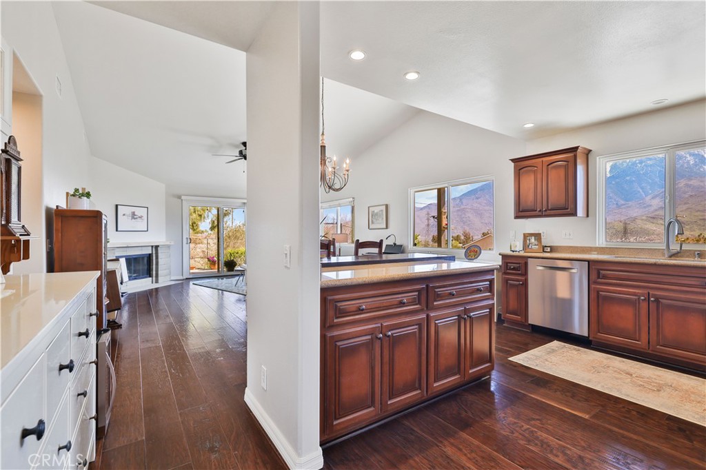 12846 Glen View Court