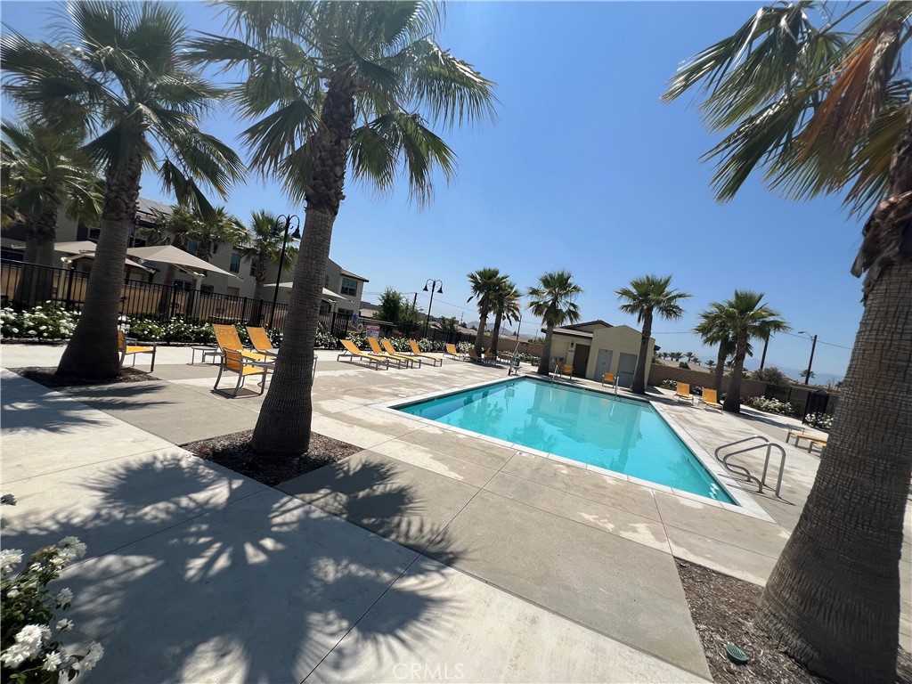 4402 S Clifton Avenue 91