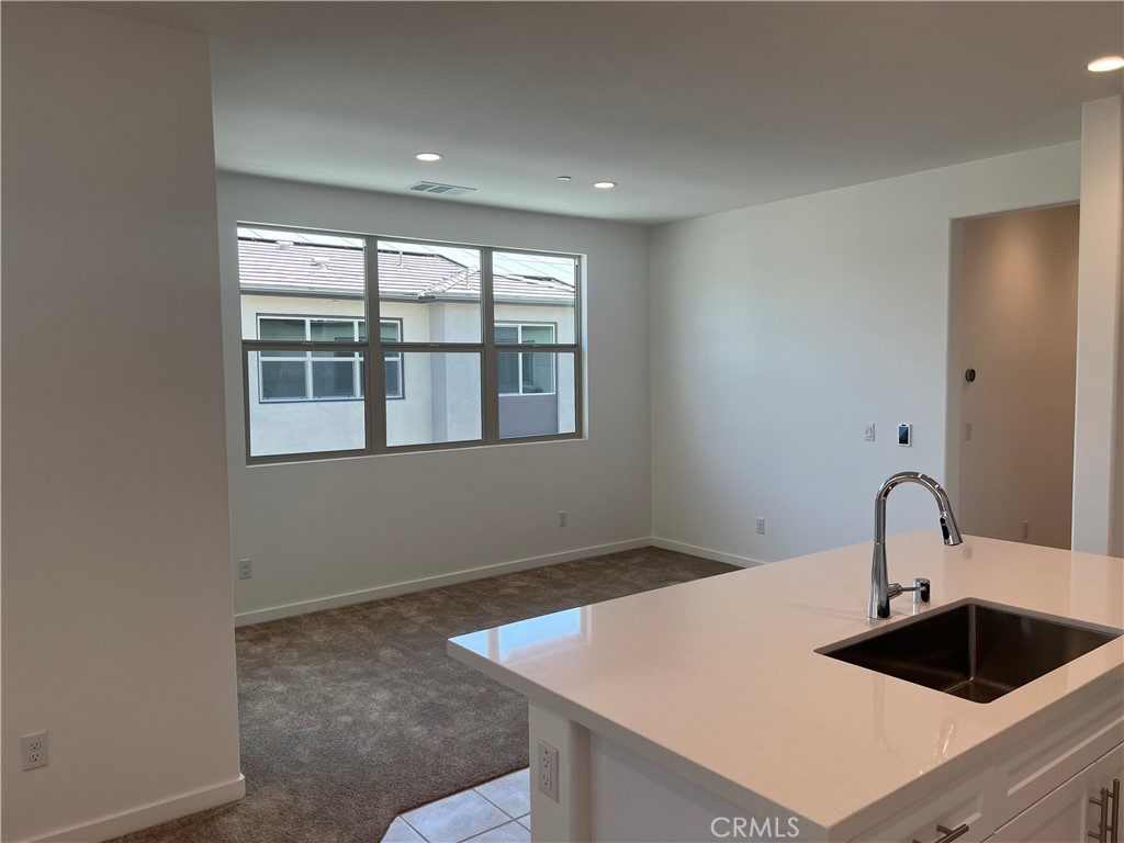 4402 S Clifton Avenue 91