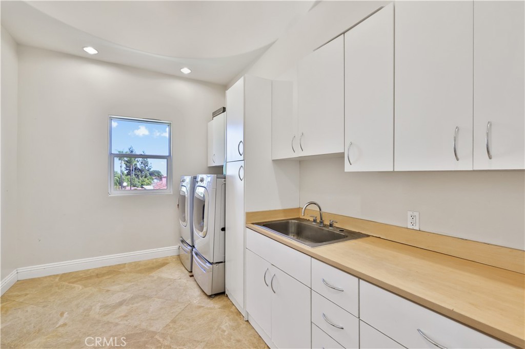 1243 Jacaranda Place