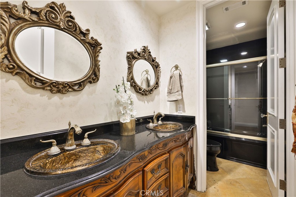 1243 Jacaranda Place