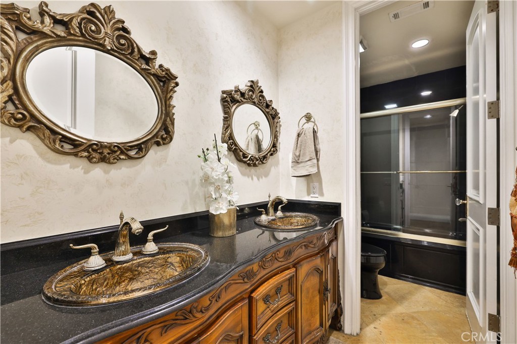 1243 Jacaranda Place