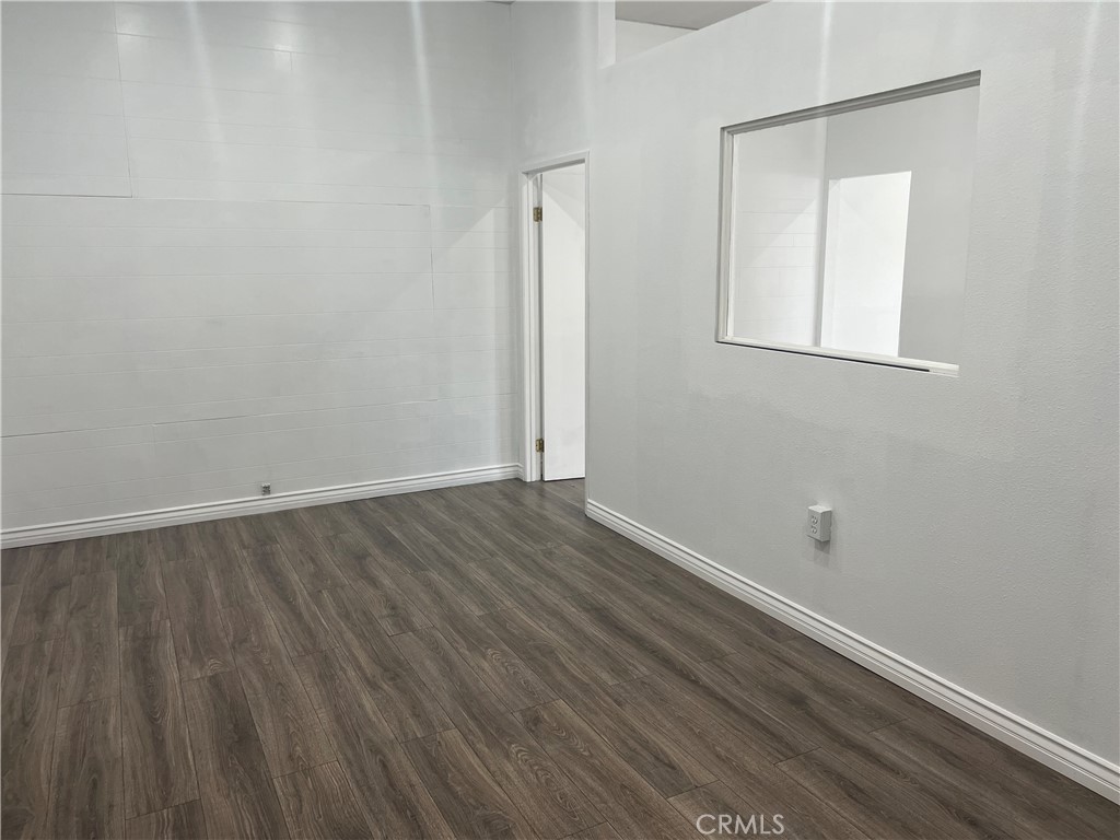 1051 N Citrus Avenue