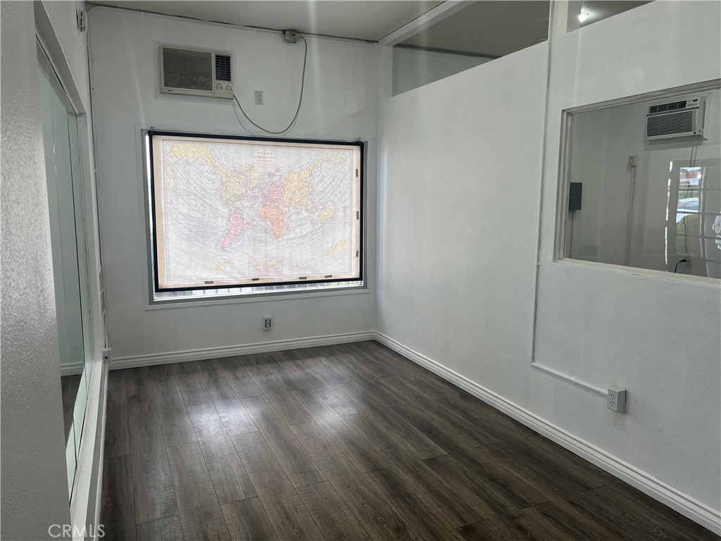 1051 N Citrus Avenue