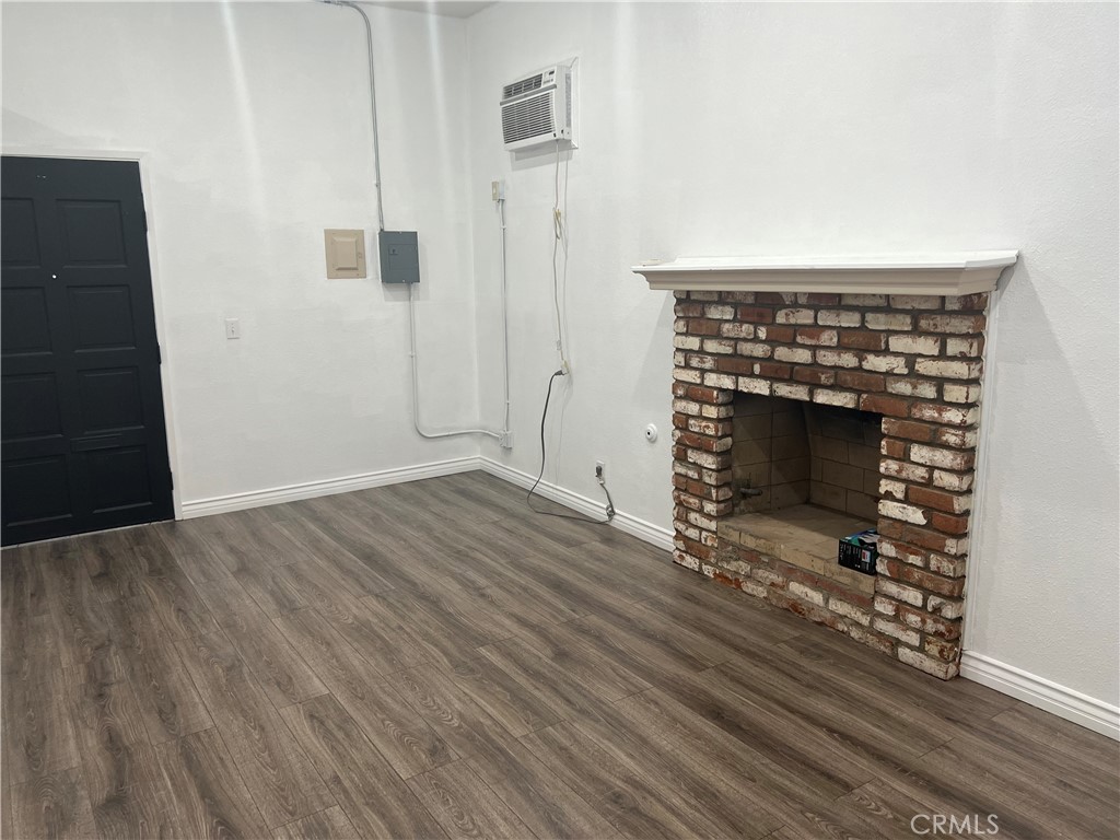 1051 N Citrus Avenue