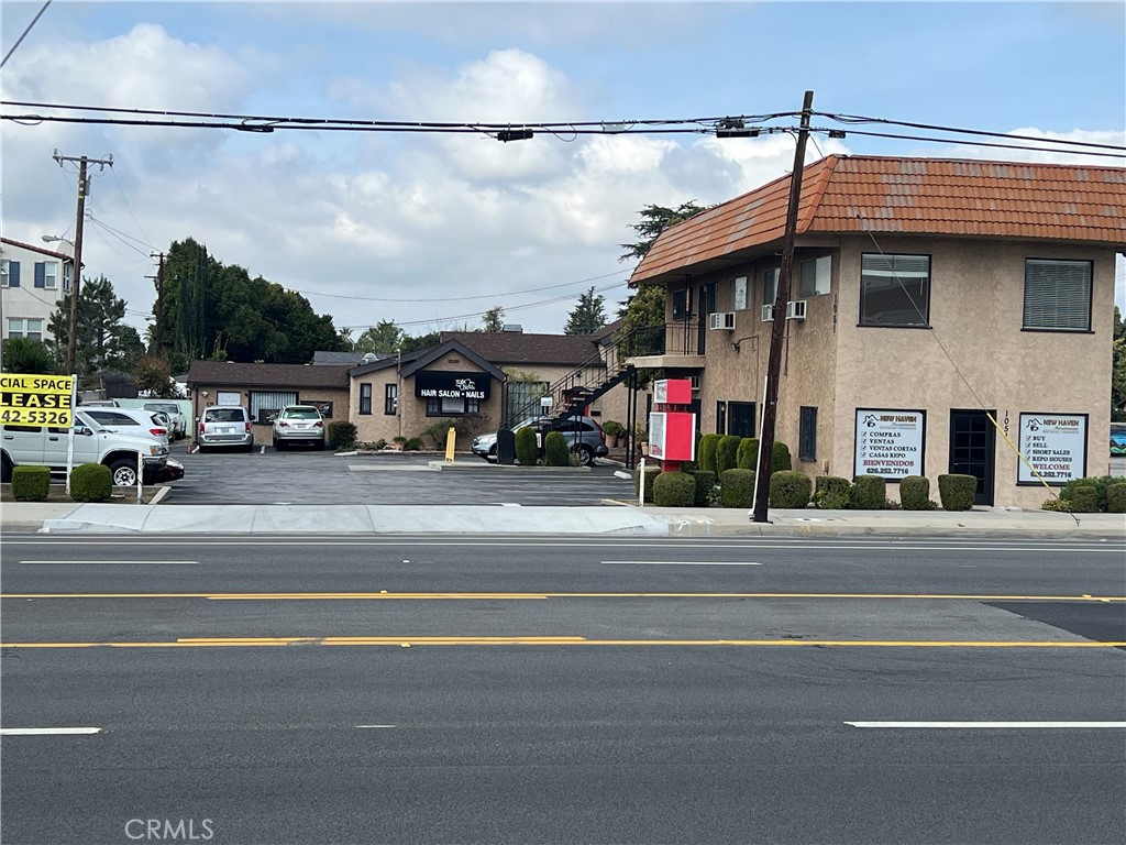 1051 N Citrus Avenue