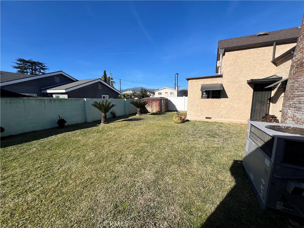 1051 N Citrus Avenue
