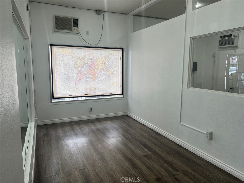 1051 N Citrus Avenue