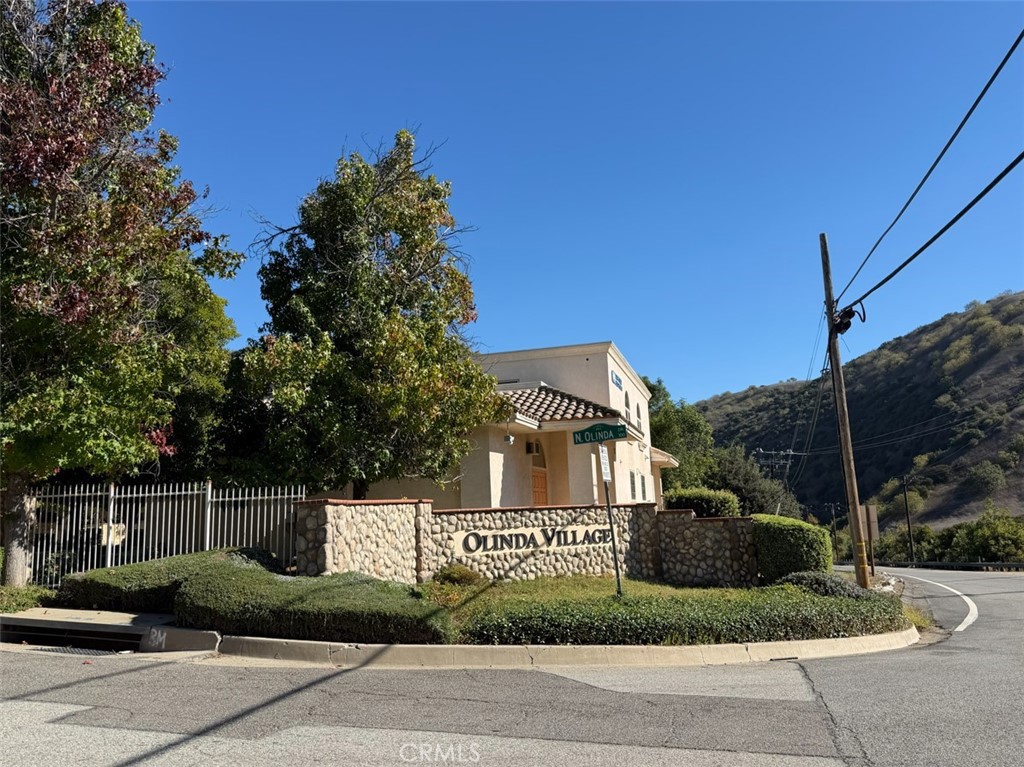 102 Olinda Drive