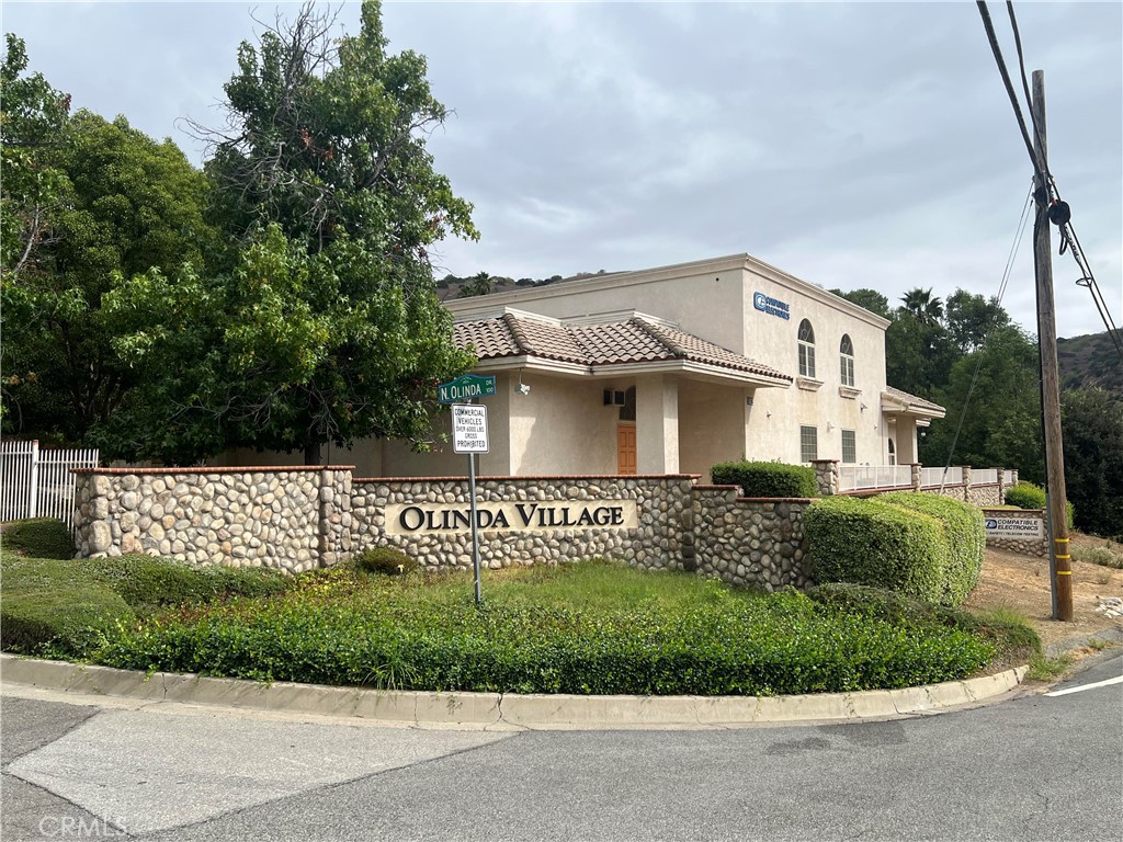 102 Olinda Drive